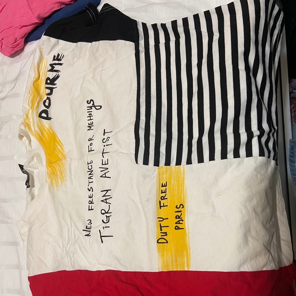 Medium SHEIN tshirt